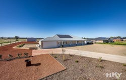 24 Narik Gr, Chittering, WA 6084