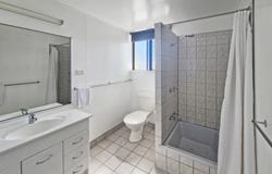 8/47 Horseshoe Bay Road, Bowen, Qld 4805