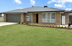 6 Giugni Place, Young, NSW 2594