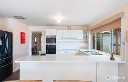 6 Hillrise Close, Narre Warren South, Vic 3805