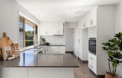 29 Stumm Street, Kearneys Spring, Qld 4350