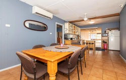 27 Morcombe Road, Leeman, WA 6514