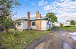 16 Gardiner Street, Creswick, Vic 3363
