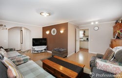 2/8 Reserve Road West, Melton, Vic 3337