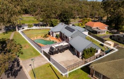 2 Reynolds Street, Carindale, Qld 4152