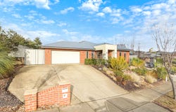 24 Mcswiney Court, Leneva, Vic 3691