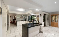 4 Cocoparra Crescent, Parkinson, Qld 4115