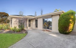 2 Australia Drive, Taylors Lakes, Vic 3038