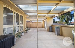 8 Eyre Street, Lake Albert, NSW 2650