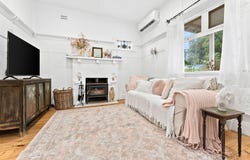 2 Golden Springs Avenue, Hepburn Springs, Vic 3461