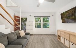 2/33 Bungalow Road, Roselands, NSW 2196