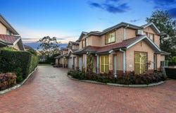 8/2 Pearce Street, Baulkham Hills, NSW 2153