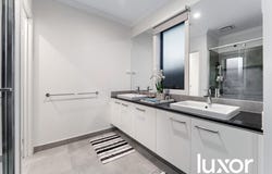 31 Vulpine Street, Clyde, Vic 3978