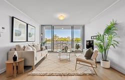 202/35A Arncliffe Street, Wolli Creek, NSW 2205