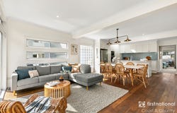 8 David Berry Street, Shoalhaven Heads, NSW 2535