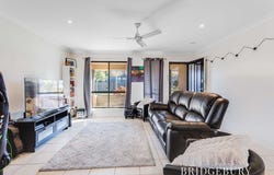 2/8 Emirates Street, North Lakes, Qld 4509