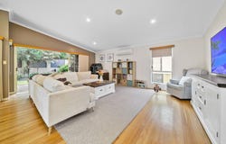 6 Mossman Parade, Waterford, Qld 4133
