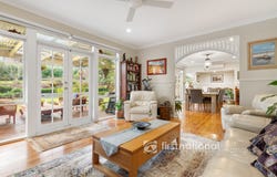 1 Margaret Road, Avonsleigh, Vic 3782