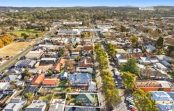 96 Mostyn Street, Castlemaine, Vic 3450