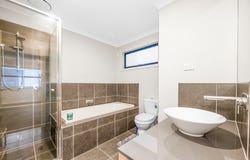 94 Verona Crescent, Fraser Rise, Vic 3336