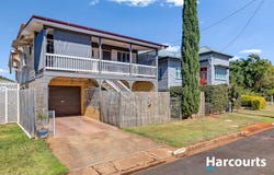 16 West Street, Childers, Qld 4660