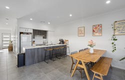 2/91 Kentia Drive, Forster, NSW 2428