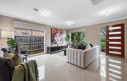 31 Wakefields Drive, Brookfield, Vic 3338