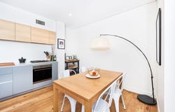 2/6 Bedford St, Surry Hills, NSW 2010