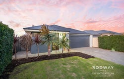 43 Silverthrone Rd, Haynes, WA 6112