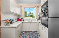 4 Akuna Avenue, Shortland, NSW 2307