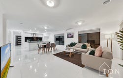 10 Corrib Road, Clyde, Vic 3978