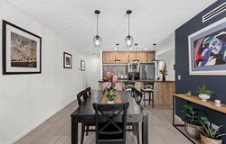 8/15 Roseglen Street, Greenslopes, Qld 4120