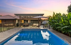 6 Berwick Court, Arundel, Qld 4214