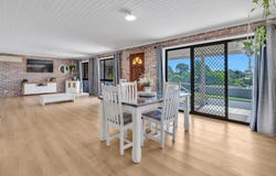 27 Kallaroo Crescent, Ashmore, Qld 4214