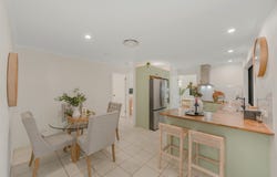 16 Stockwhip Place, Mount Crosby, Qld 4306