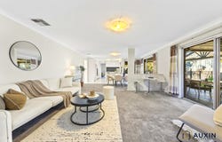 10 Swan Place, Pennant Hills, NSW 2120