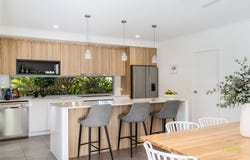 24 Garden Drive, Urangan, Qld 4655
