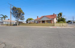 2 Preece Street, Tumby Bay, SA 5605