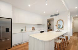 2/81 Sunshine Parade, Miami, Qld 4220