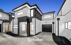 2-4/56 Green Vally Crescent, Hampton Park, Vic 3976