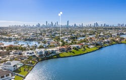 85 Edinburgh Road, Benowa Waters, Qld 4217