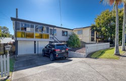 11 Helen Street, Hillcrest, Qld 4118