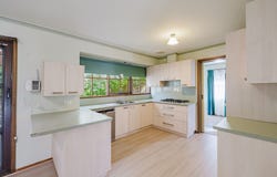 24 Russell Street, Gordon, Vic 3345