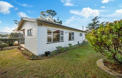 15 Esplanade East, Triabunna, Tas 7190