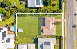 17 Moolyyir Street, Urangan, Qld 4655