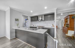 93 Messenger Parade, Lucas, Vic 3350