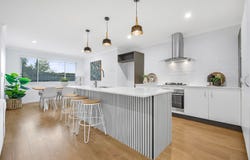 23 Finnin Court, Maudsland, Qld 4210