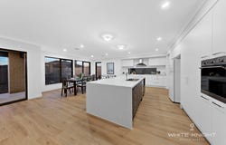 15 Saville Street, Burnside, Vic 3023