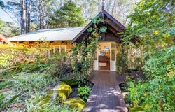 18-20 Bloodwood Road, Arcadia, NSW 2159