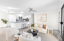 17 Goss Avenue, Labrador, Qld 4215